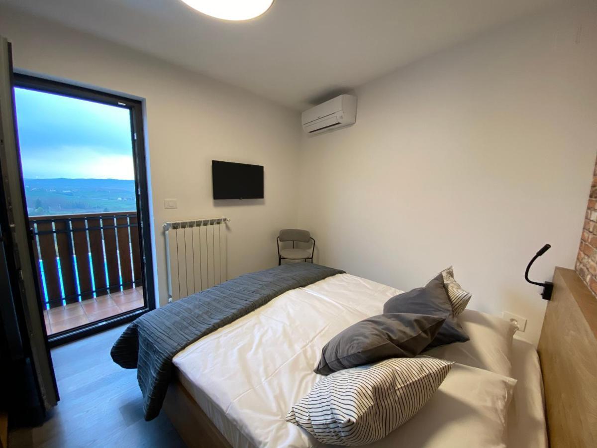Buzinel Estate Otel Dobrovo Dış mekan fotoğraf